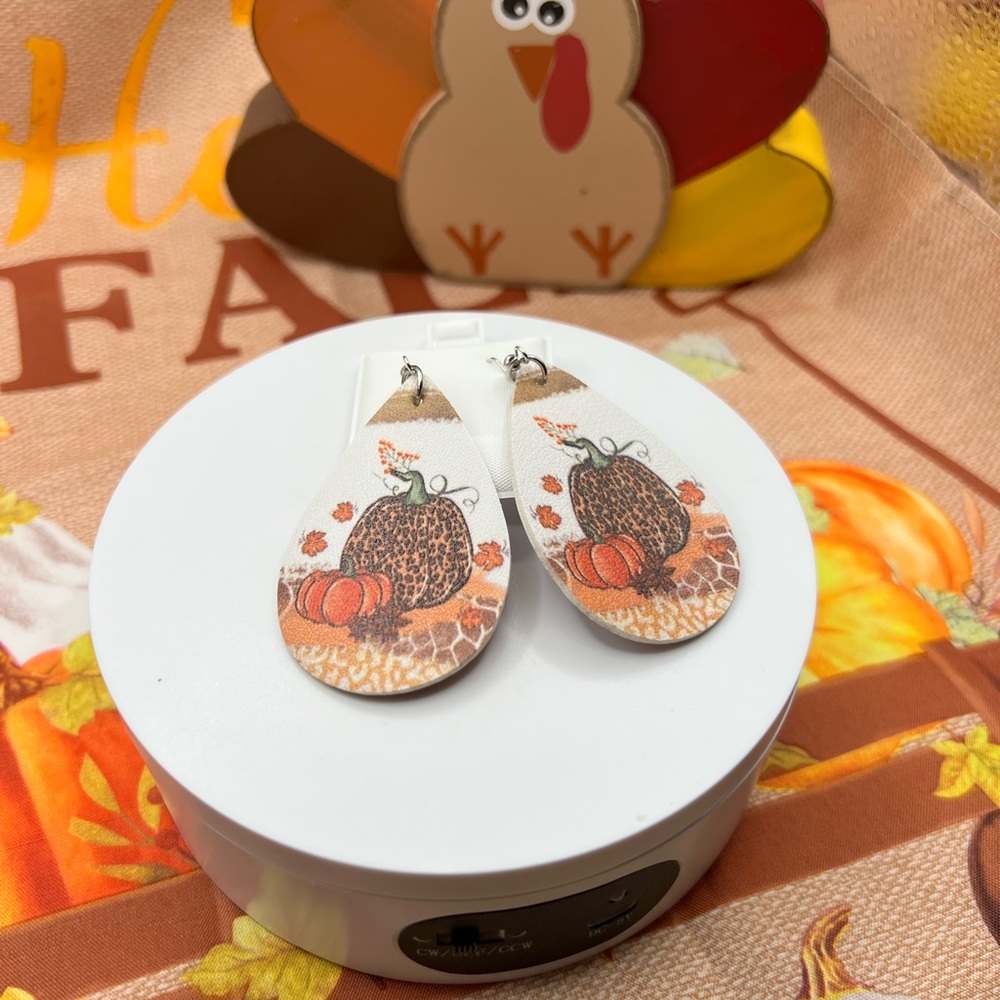 Autumn Harvest Leopard Print‎ Pumpkin Foam Earrings NEW